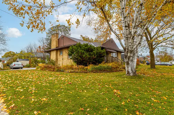 Barrie, ON L4M 3Z5,205 St Vincent ST