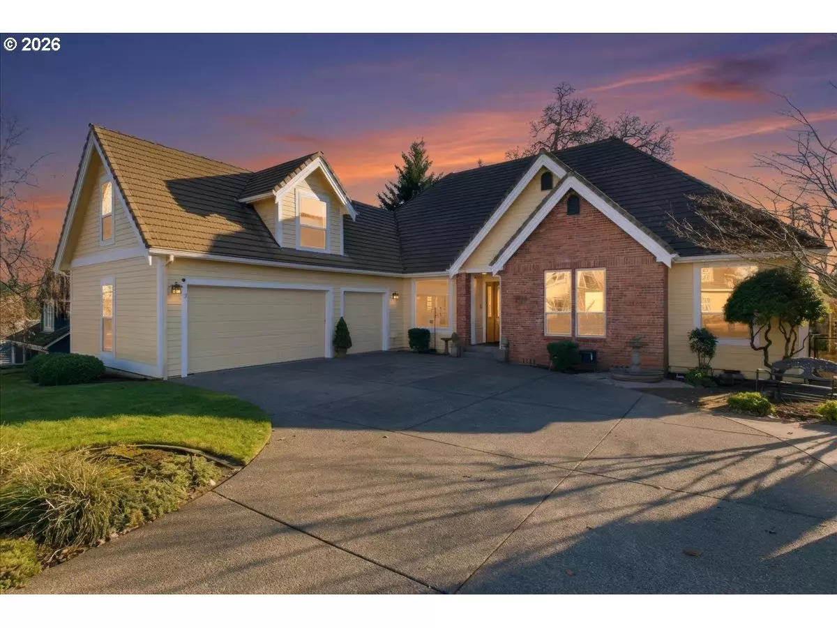 Salem, OR 97302,2082 BARRINGTON AVE