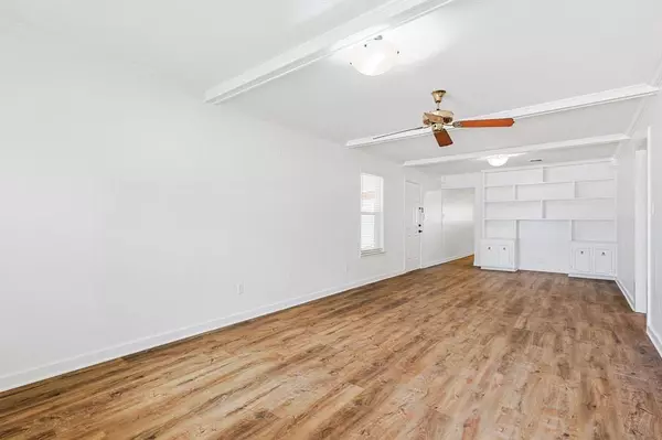 Lewisville, TX 75057,157 W Purnell Road