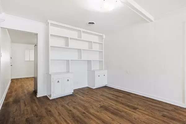 Lewisville, TX 75057,157 W Purnell Road