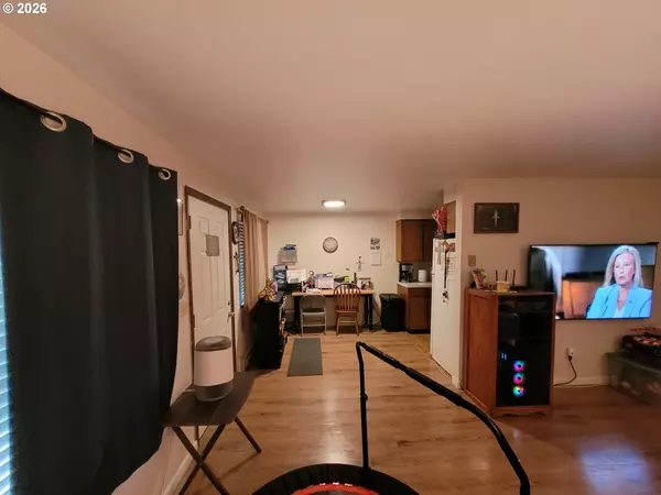 Pendleton, OR 97801,412 NW 8TH ST