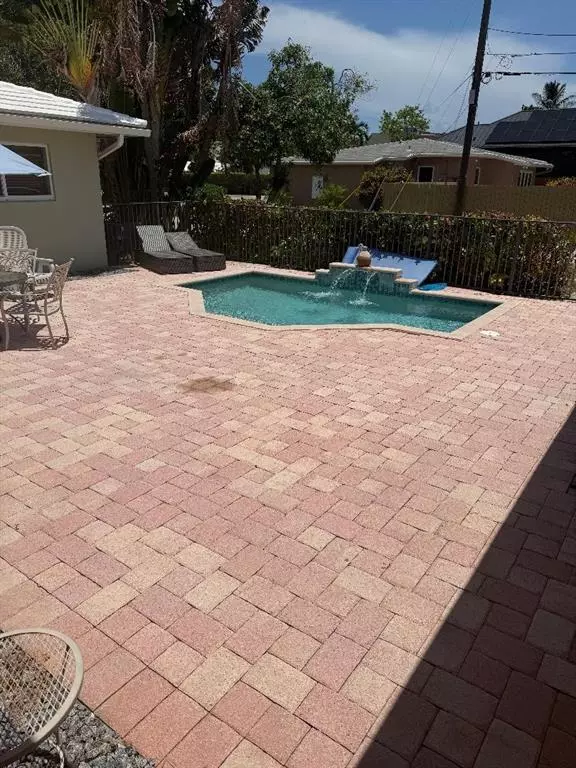 Fort Lauderdale, FL 33304,1710 NE 8 St #3