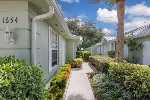 Palm City, FL 34990,1654 SW Waterfall Blvd