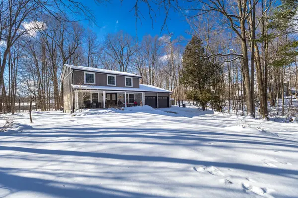 Burlington, ON L7P 0K5,6556 McNiven RD