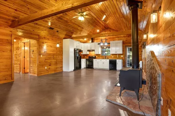 Winnsboro, TX 75494,1809 County Road