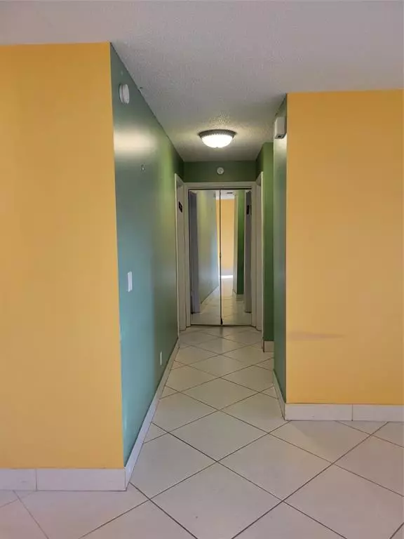 Plantation, FL 33322,1170 NW 90th Ave