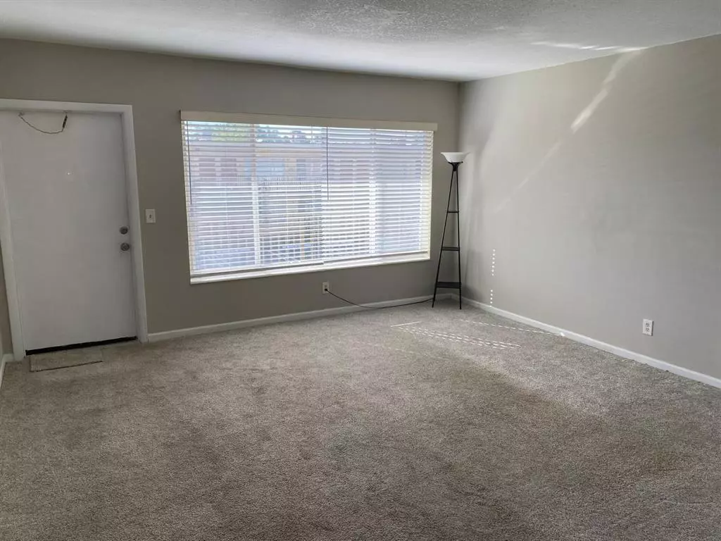 Boynton Beach, FL 33435,2303 S Federal Highway #19