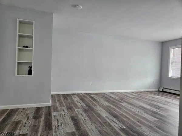 Clifton City, NJ 07013,605 Grove St #F8