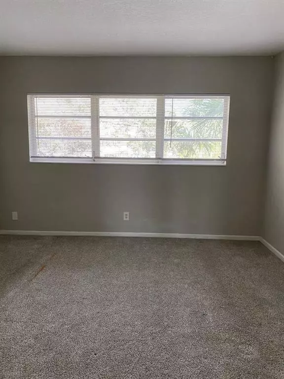 Boynton Beach, FL 33435,2303 S Federal Highway #19