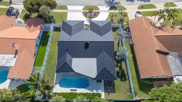 Boca Raton, FL 33486,795 Camino Lakes Cir