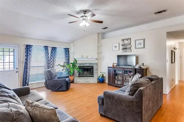 Arlington, TX 76001,2811 Monthaven Drive