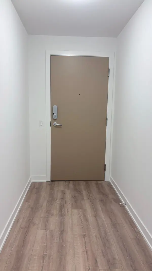 Toronto C13, ON M3C 0S4,1 Quarrington LN #606