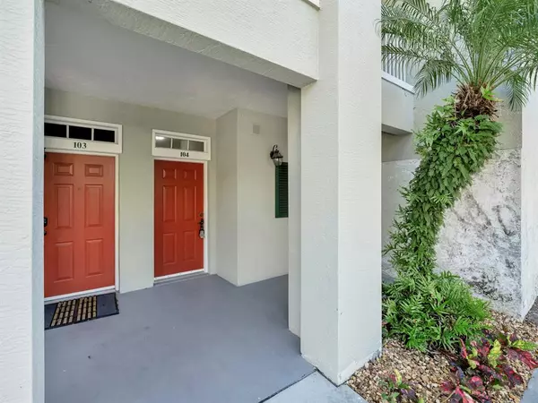 Vero Beach, FL 32967,4370 Doubles Alley Dr #104