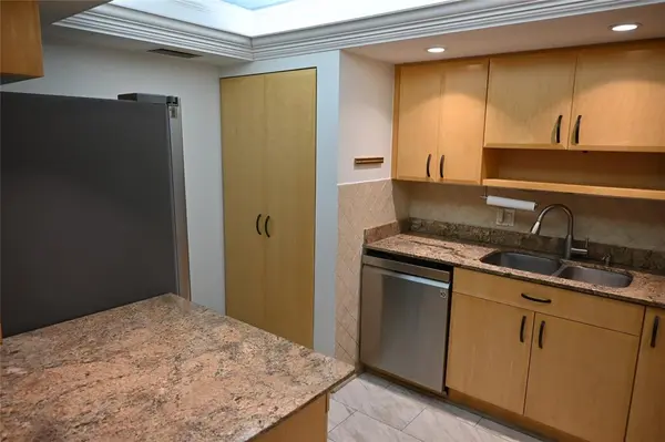 Pompano Beach, FL 33062,1800 S Ocean Blvd #804