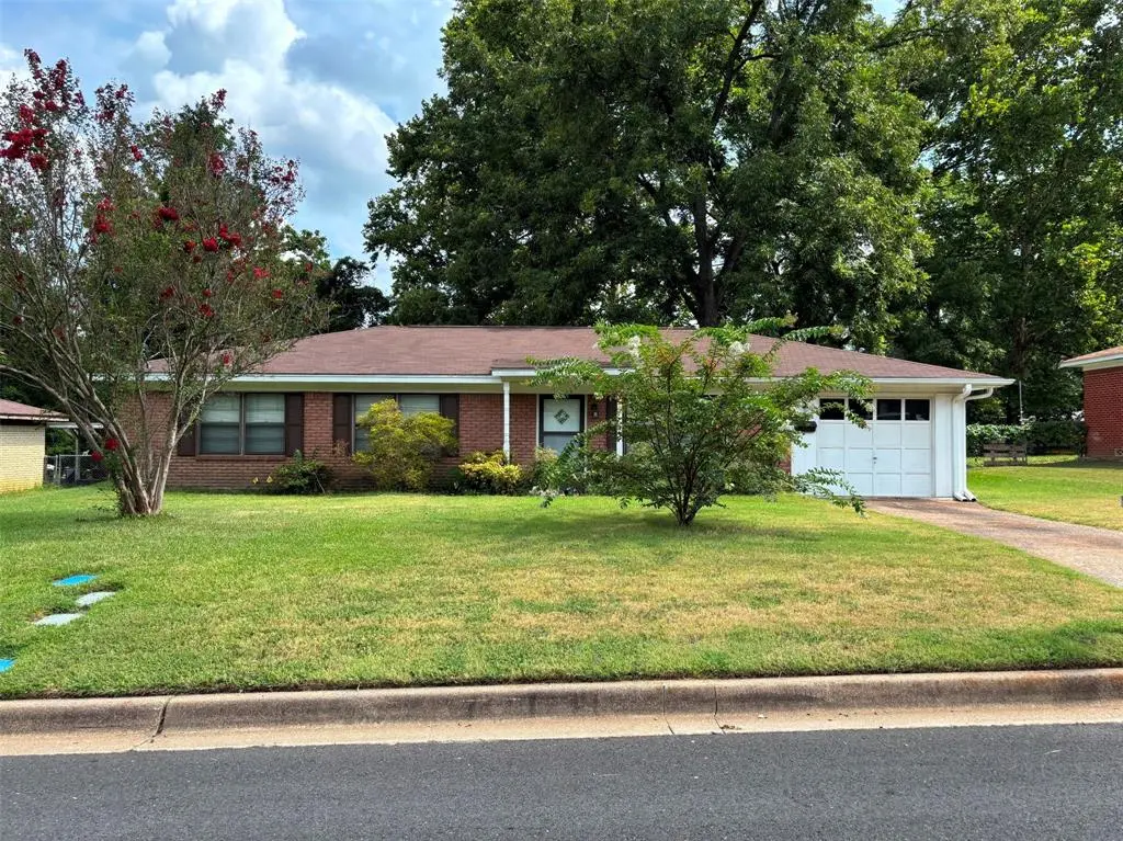 Palestine, TX 75803,116 Clearview Drive