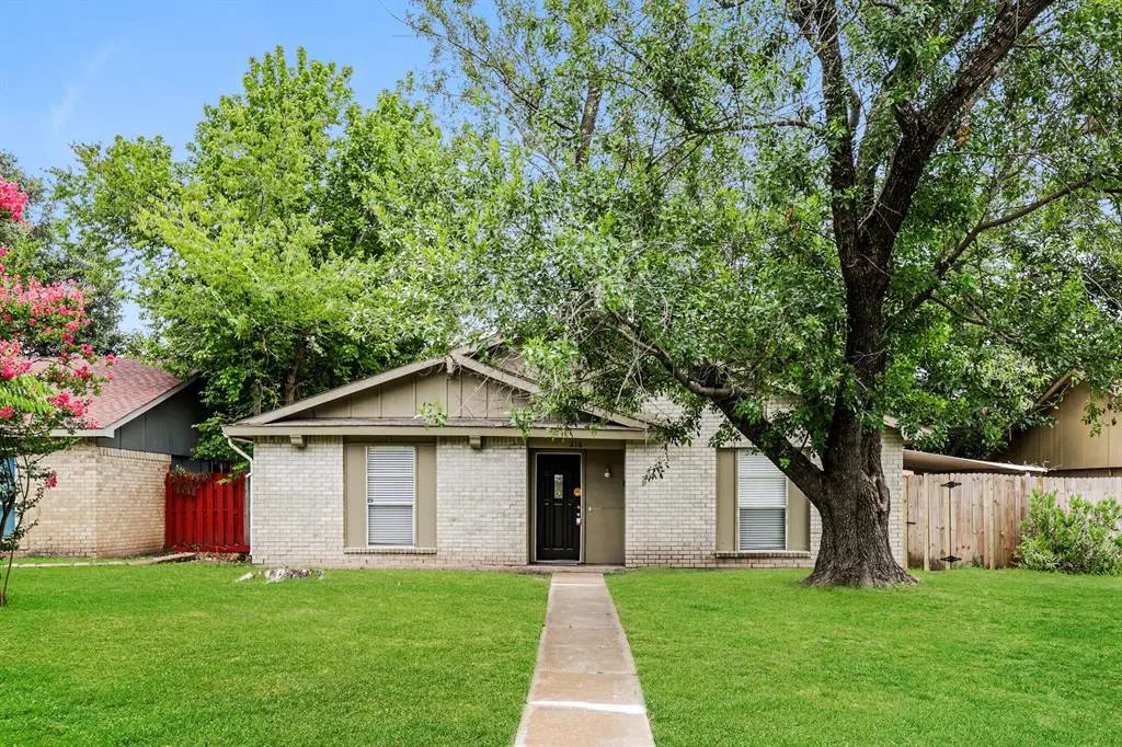 Mesquite, TX 75149,218 Long shadow Lane