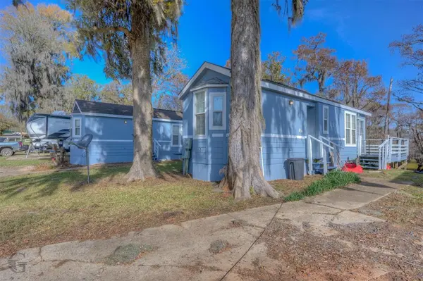 315 Lakeview Circle, Elm Grove, LA 71051