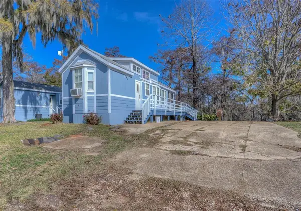 315 Lakeview Circle, Elm Grove, LA 71051