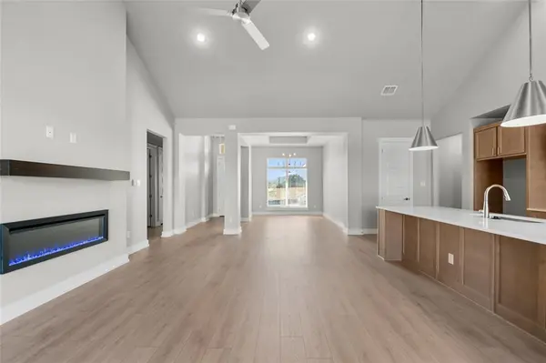 Lorena, TX 76655,303 Boots Court