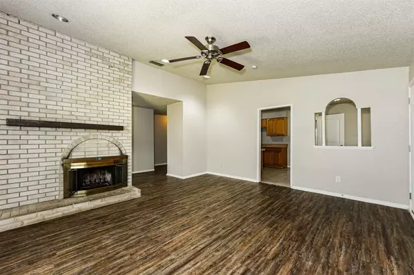 Mesquite, TX 75149,218 Long shadow Lane