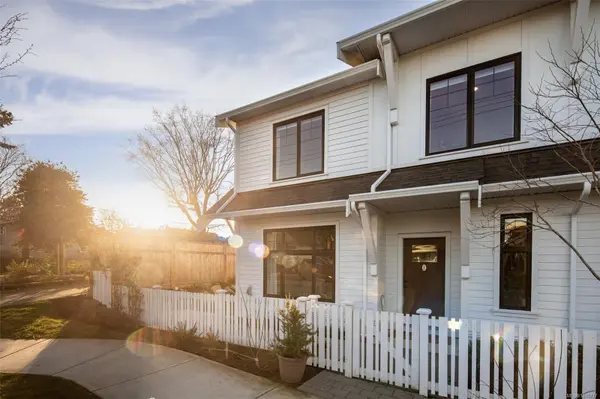 3080 Washington Ave #1, Victoria, BC V9A 1P6