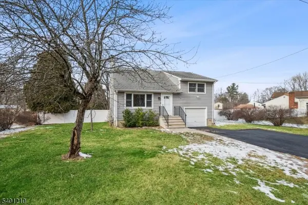 Andover Twp., NJ 07860,827 Limecrest Rd