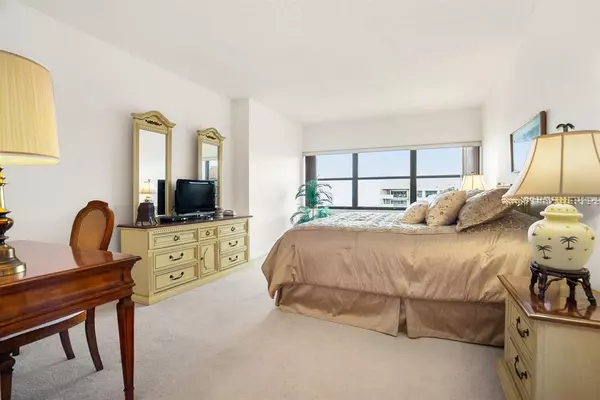 Lauderdale By The Sea, FL 33308,5000 N Ocean Blvd #1609