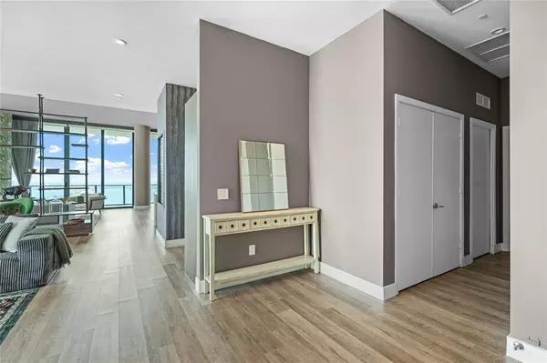 Miami, FL 33137,480 NE 31st St #PH5104