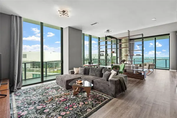 Miami, FL 33137,480 NE 31st St #PH5104