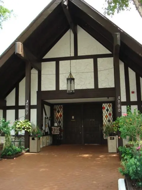 Lauderhill, FL 33319,3660 Inverrary Dr #3F