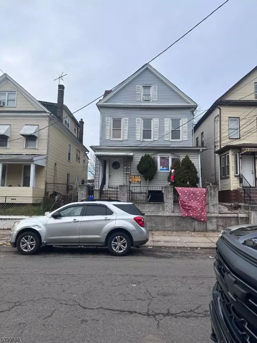 Elizabeth City, NJ 07201,152 Jacques St