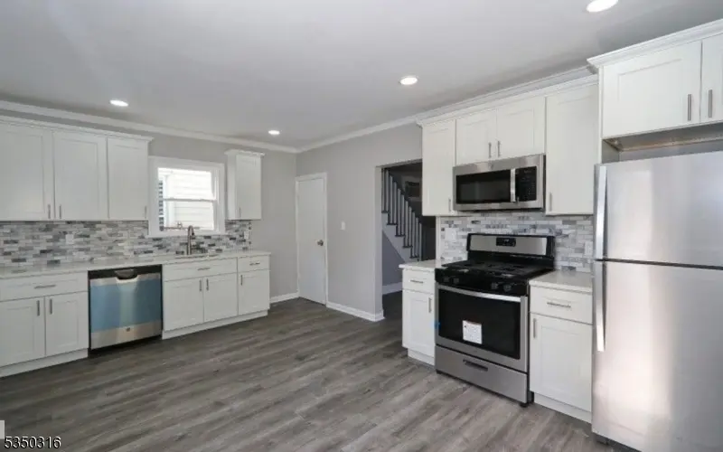 Garwood Boro, NJ 07027,321 South Ave