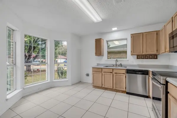 Fort Worth, TX 76134,1725 Gainsborough Way