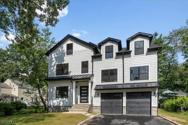 111 N Summit Ave, Chatham Boro, NJ 07928