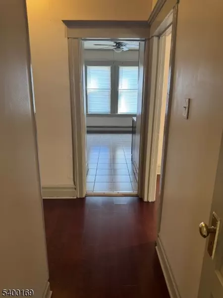 Newark City, NJ 07112,284 Seymour Ave