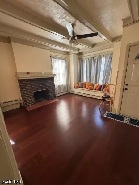 Newark City, NJ 07112,284 Seymour Ave