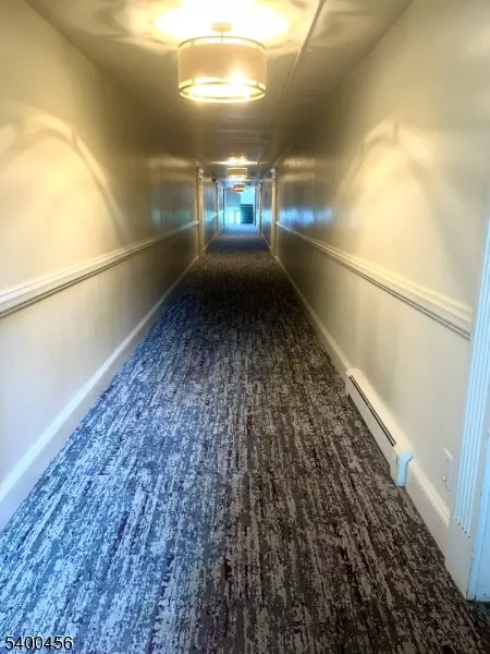 Clifton City, NJ 07013,565 Grove St #B12