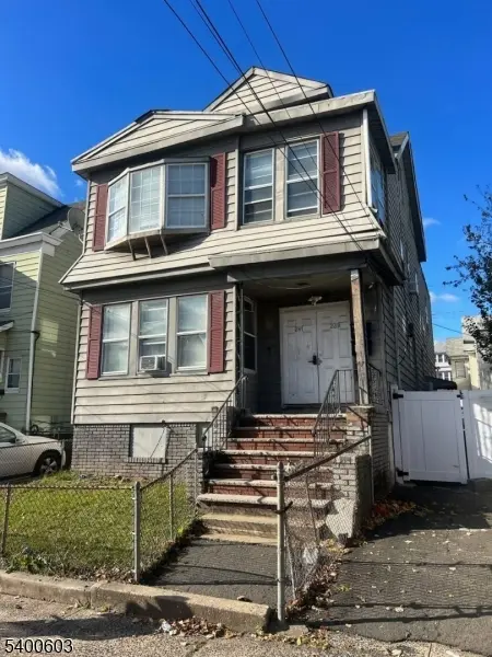 241 Osborne Ter, Newark City, NJ 07112