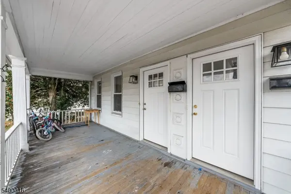 Morristown Town, NJ 07960,11 Hazel St