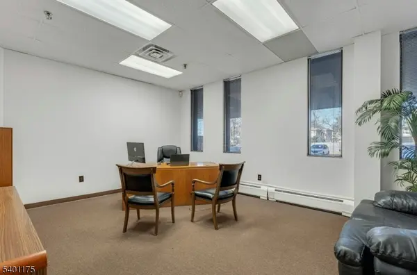 Springfield Twp., NJ 07081,100 Morris Ave