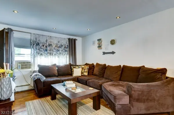 Lodi Boro, NJ 07644,12 Mckinley Ave #1