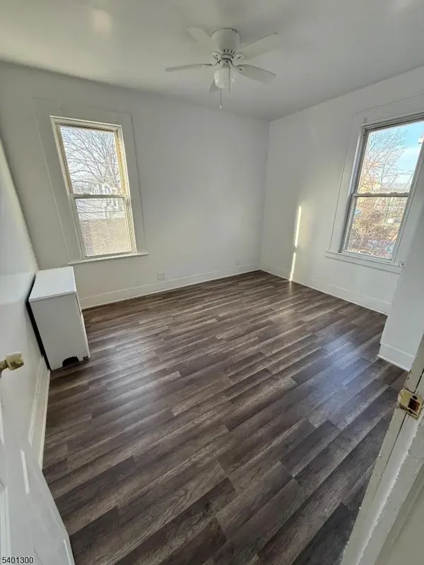 East Orange City, NJ 07018,85 Sunnyside Ter #2