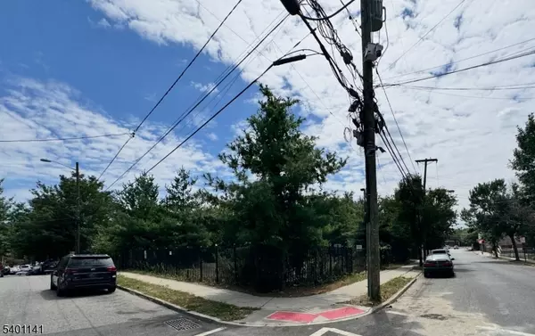 Paterson City, NJ 07522,66-68 N Main St