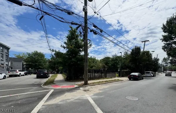 Paterson City, NJ 07522,66-68 N Main St