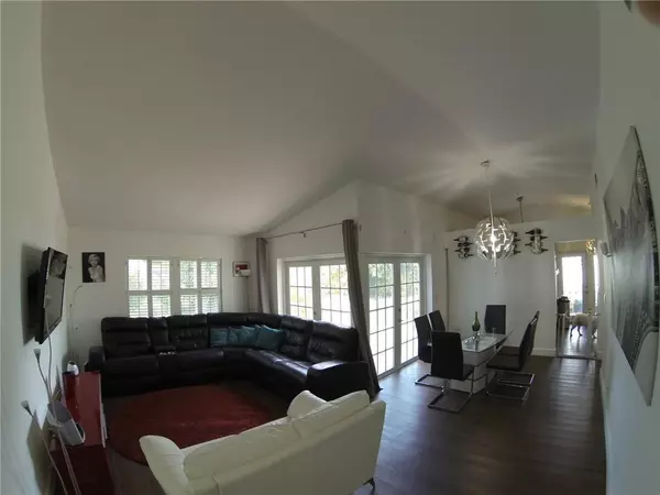 Boca Raton, FL 33434,9138 Bedford Dr