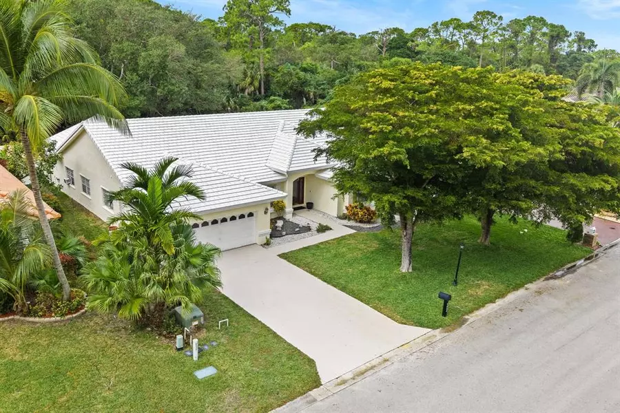 4080 NW 83rd Ln, Coral Springs, FL 33065