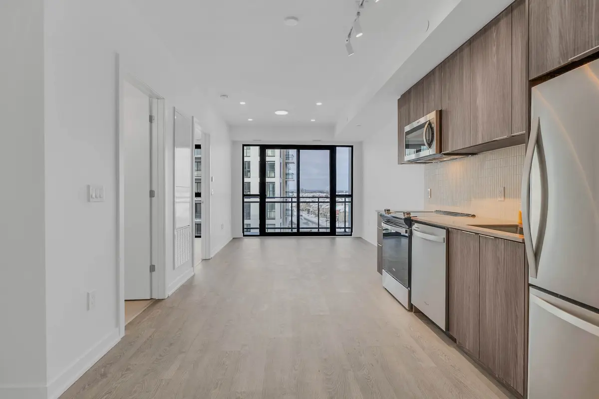 Milton, ON L9E 1M4,750 Whitlock AVE #607