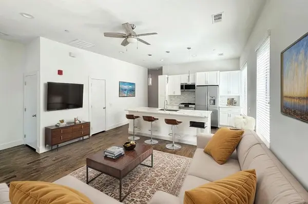 Dallas, TX 75204,1931 N Prairie Avenue #2