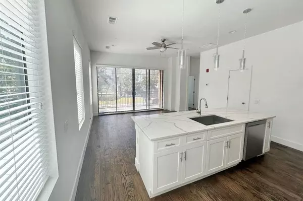 Dallas, TX 75204,1931 N Prairie Avenue #2