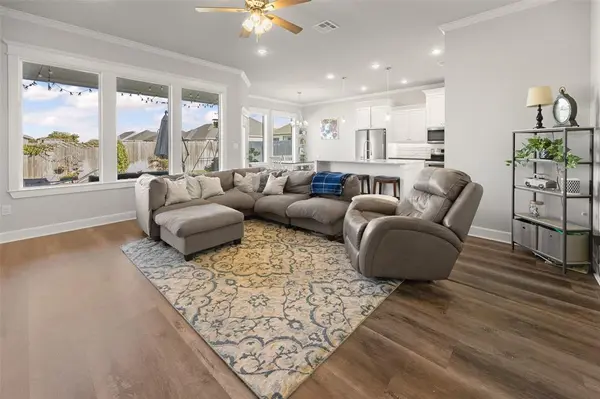 Robinson, TX 76706,408 Daisy Lane